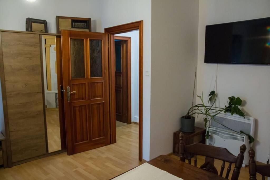 Apartamenty Pod Zegarem Apartament *
